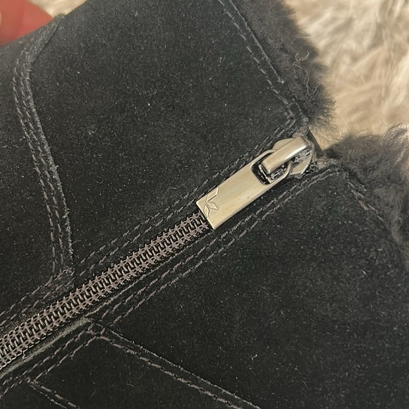 NWOB Koolaburra By UGG Kelissa Suede Platform Mini Ankle Boots in Black Sz 9 - Picture 6 of 10